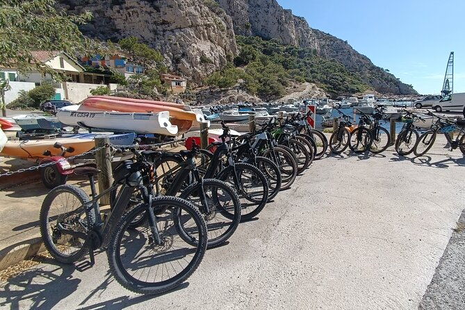 self-guided-tours-and-bike-rental-in-marseille-near-calanques