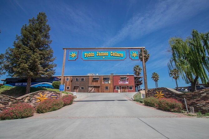 semi-private-modified-hop-on-hop-off-wine-tour-from-san-luis-obispo-pismo