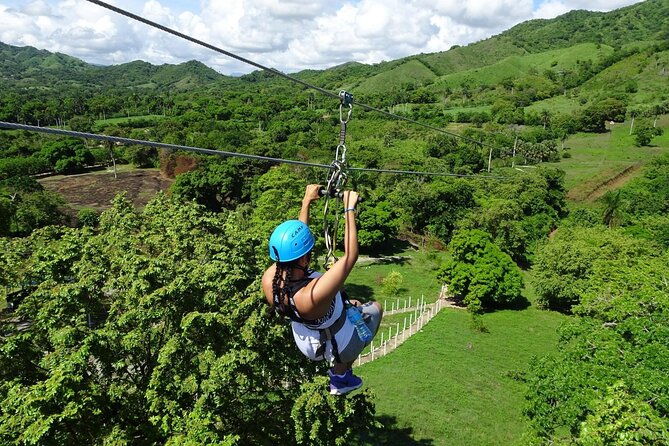 shore-excursion-7-waterfalls-5-zip-lines-amber-cove-taino-bay
