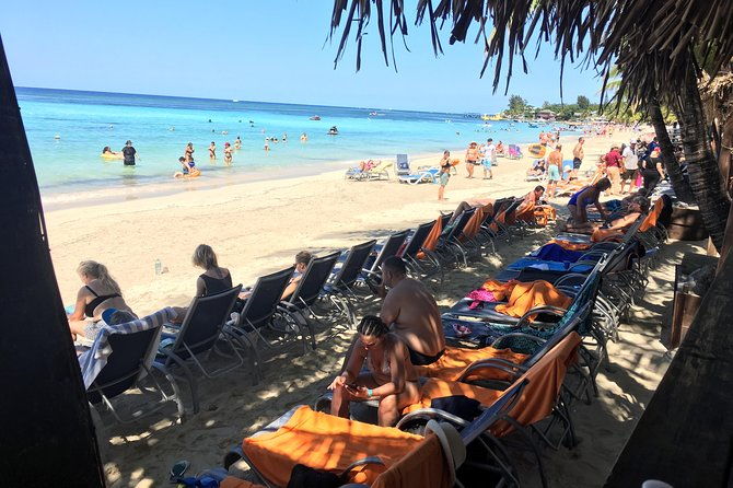 shore-excursion-roatan-wildlife-eco-park-and-two-stop-snorkel
