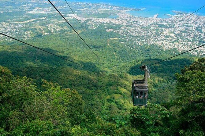 short-excursion-puerto-plata-citytour-taino-bay-amber-cove