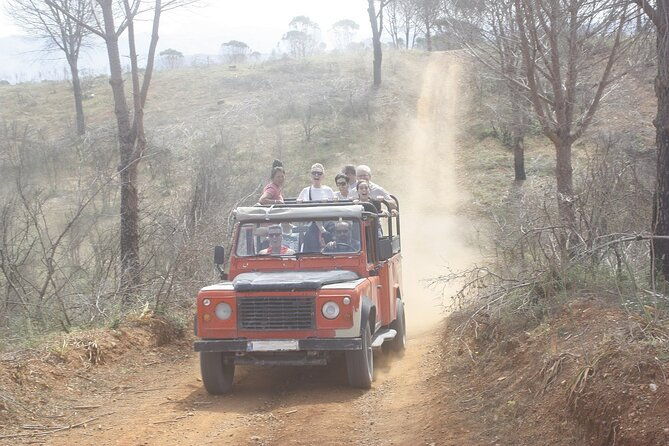 side-green-lake-boat-tour-and-jeep-safari-full-day-trip
