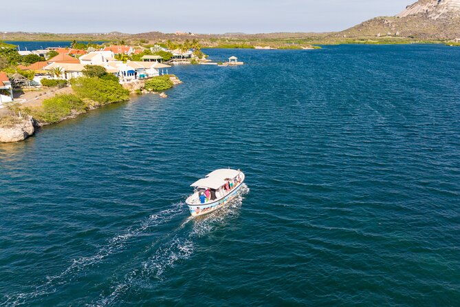 sightseeing-boat-trip-spanish-water-curacao