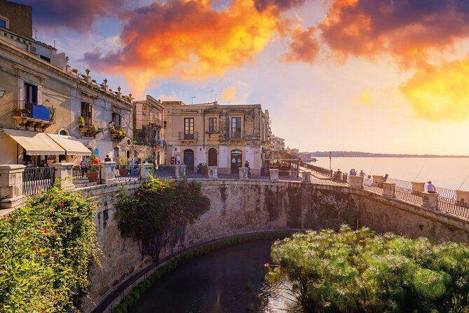 siracusa-walking-tour-with-audio-and-written-guide-by-a-local