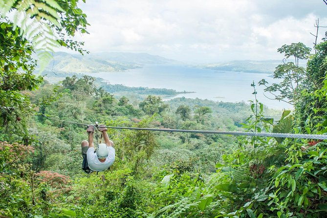 sky-adventures-park-zipline-course-and-aerial-tram-in-arenal-park