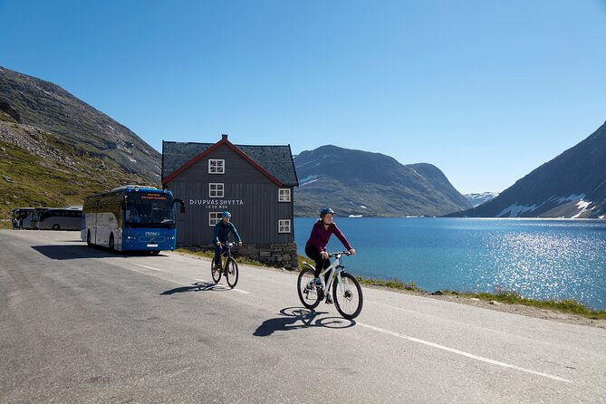 sky-to-fjord-geiranger-downhill-biking-adventure