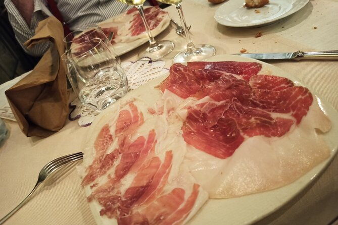 small-group-prosciutto-factory-2-hour-tasting-tour-in-bologna