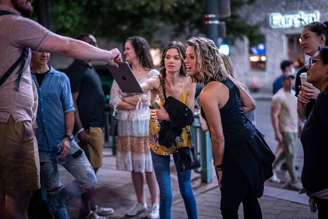 small-group-pub-walk-tour-in-austin-with-professional-guide