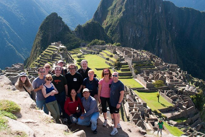 small-group-tour-guide-service-in-machu-picchu-from-cusco