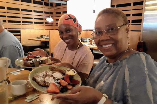 small-group-walking-tour-in-greenville-with-breakfast