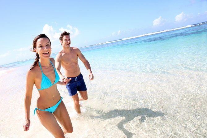 snorkel-swim-with-turtles-semi-private-tour-to-buck-island-honeymoon-beach