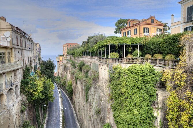 sorrento-walking-tour-with-limoncello-tasting