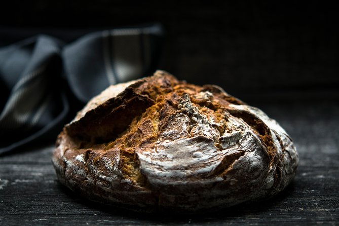 sourdough-bread-making-lunch-experience