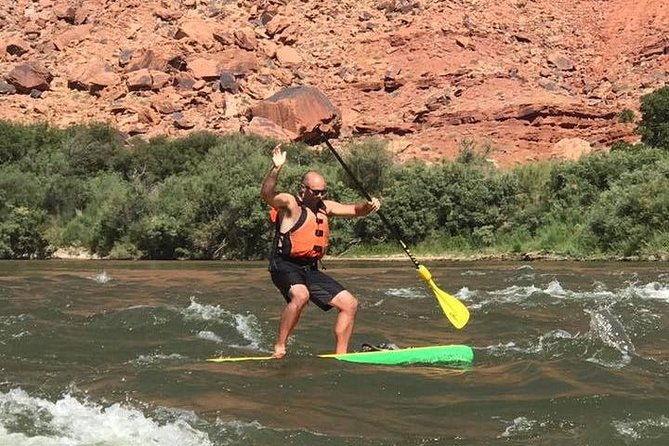 splish-and-splash-stand-up-paddleboarding-on-the-colorado-river