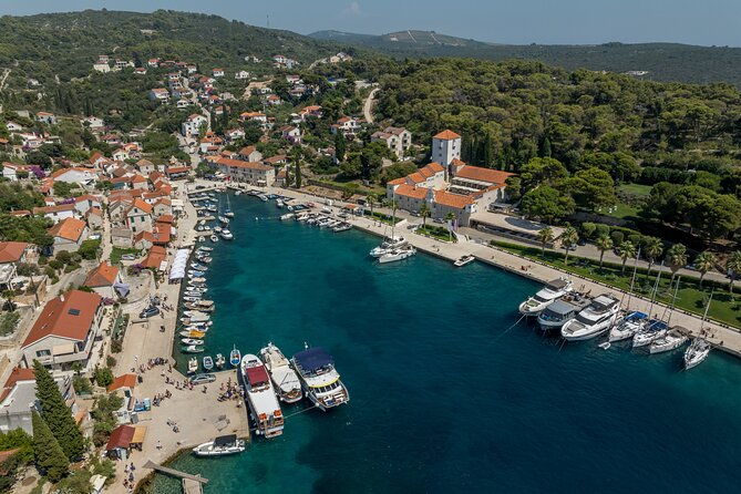 split-blue-lagoon-shipwreck-solta-tour-with-lunch-drinks