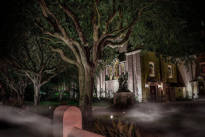 st-augustines-booze-boos-haunted-pub-crawl