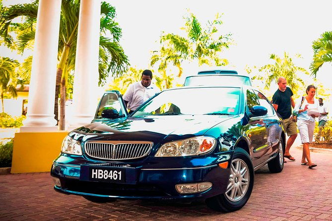 st-lucia-round-trip-transfer-george-f-l-charles-airport