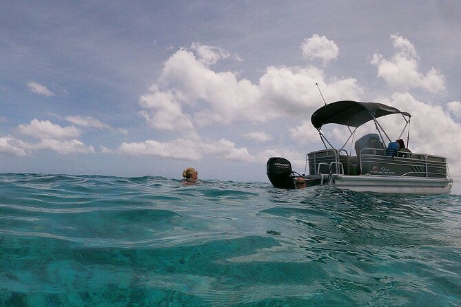 stingray-city-star-fish-point-and-snorkeling-private-boat-tour