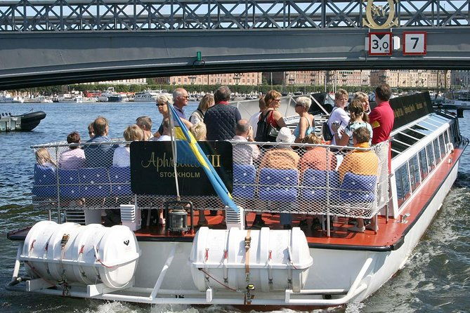 stockholm-hop-on-hop-off-sightseeing-cruise