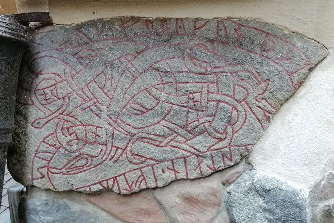stockholm-old-town-and-the-viking-museum-a-small-group-walking-tour