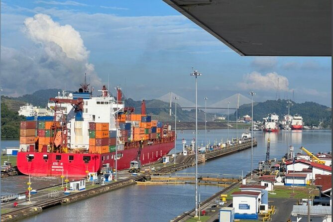 stopover-tour-in-panama-city-and-canal