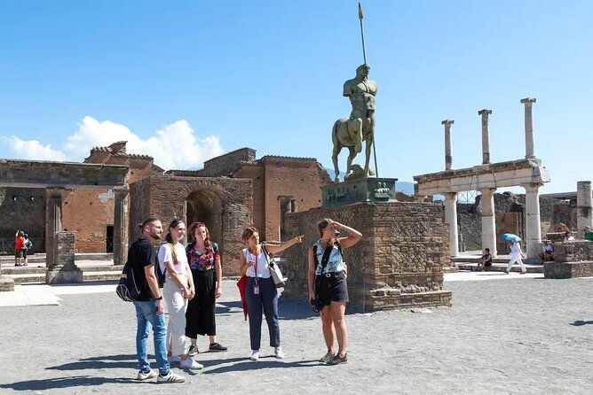 stories-of-pompeii-small-group-tour-with-archeology-expert-guide