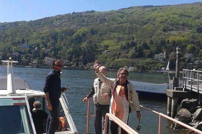 stresa-1-day-3-borromean-islands-hop-on-hop-off-boat-tour-2