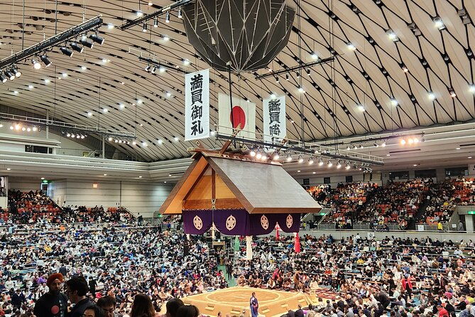 sumo-wrestling-tournament-a-class-seat-expert-guide-osaka-mar