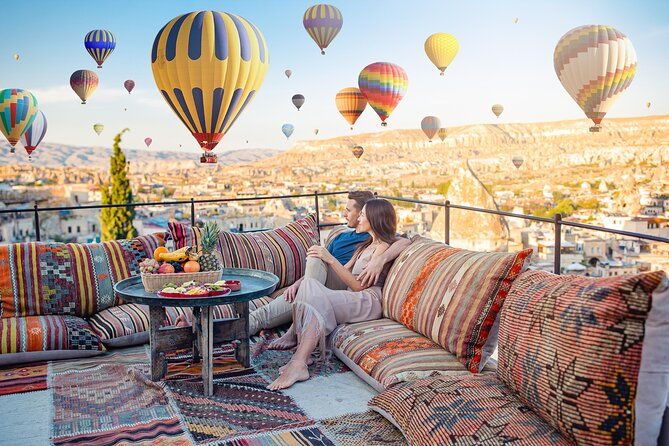 sunrise-hot-air-balloon-flights-in-goreme-valleys