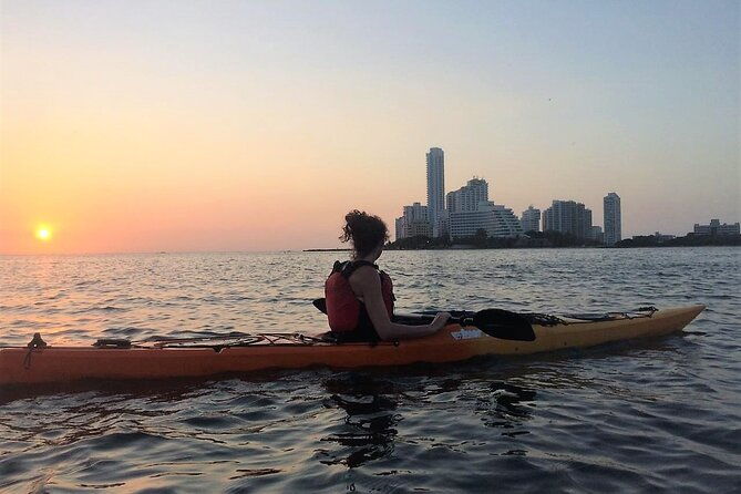 sunset-cartagena-in-kayak