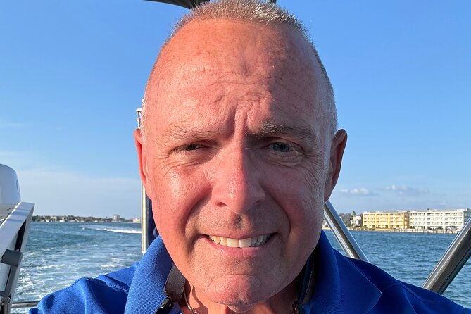 sunset-champagne-and-charcuterie-charter-in-tampa-private-avail