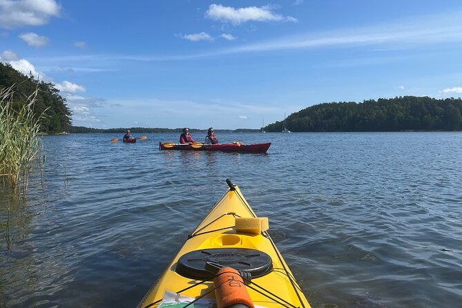 sunset-kayak-tour-in-the-stockholm-archipelago-swedish-fika