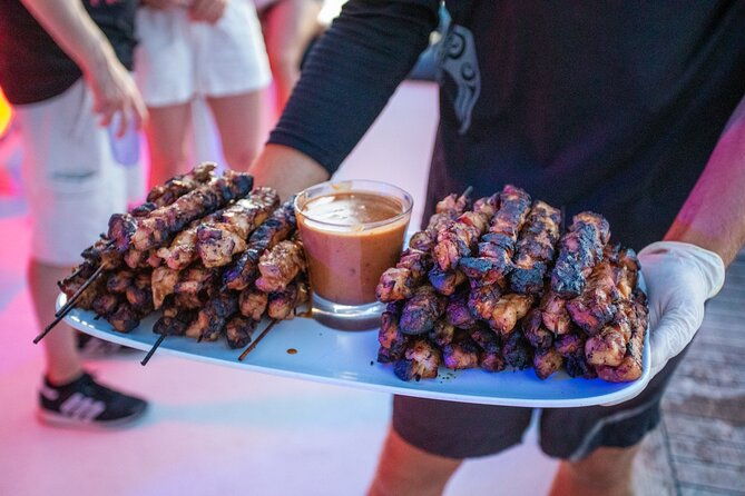 sunset-sailing-cruise-with-premium-drinks-and-bites