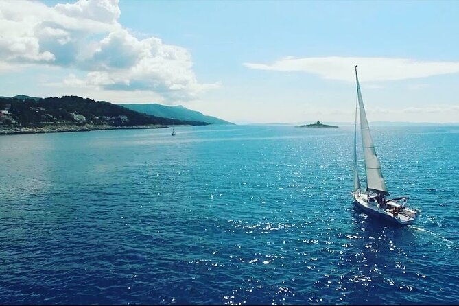 sunset-sailing-tour-on-the-pakleni-islands