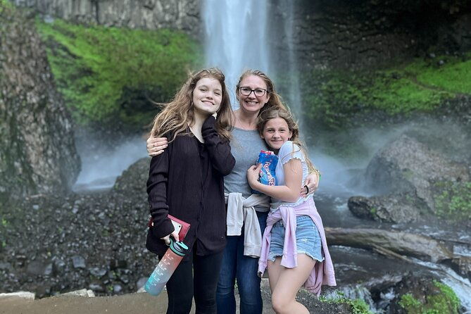 sunset-tour-of-multnomah-falls-plus-vista-house-and-other-falls-2