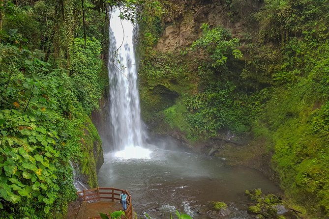 super-combo-tour-waterfalls-gardens-coffee-tour-poas-volcano