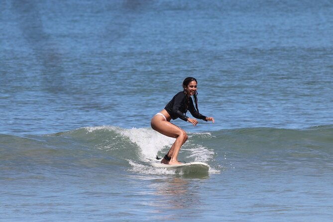 surf-lesson-in-tamarindo-private-and-group