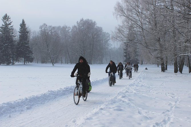 tallinn-winter-bike-tour-with-cafe-stop