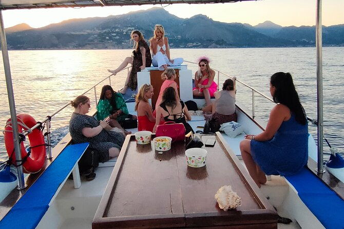 taormina-sunset-aperitif-on-board