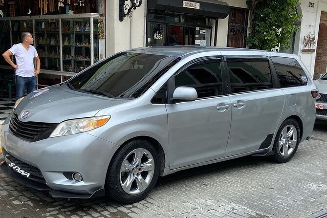 taxi-from-bayahibe-to-santo-domingo-airport