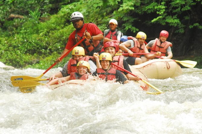 tenorio-river-class-iii-iv-white-water-rafting