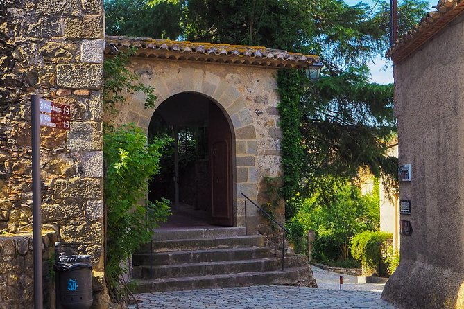 the-dali-triangle-cadaques-day-trip-from-girona-4