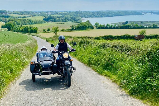 the-emerald-coast-and-cancale-in-vintage-sidecar-with-driver-2