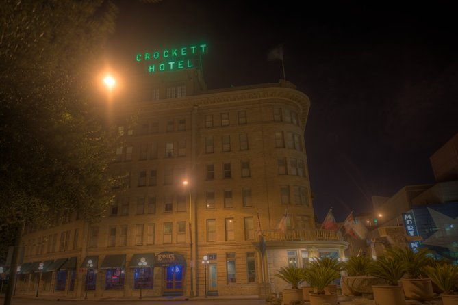 the-madames-and-mayhem-walking-ghost-tour