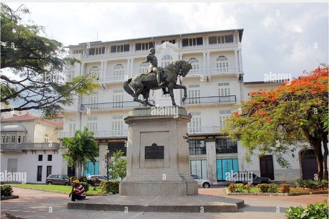the-panama-canal-visitors-center-and-city-tour