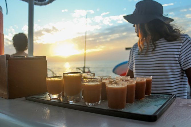 timarouba-sunset-sailing-catamaran-in-tamarindo