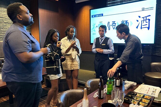 tokyo-akihabara-sake-tasting-with-snacks