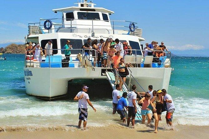 tortuga-island-cruise-with-lunch-from-san-jose