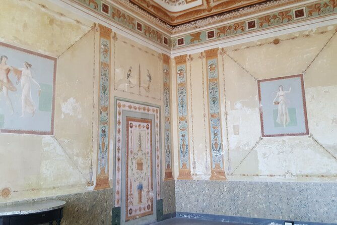 tour-at-the-royal-palace-of-portici-and-the-golden-mile-2