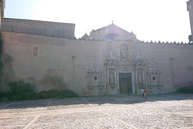 tour-monastery-poblet-with-hotel-pickup